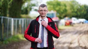 Agri-inventor leaves the Ploughing a bit early – so he can get married Agri-inventor leaves the Ploughing a bit early – so he can get married