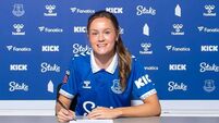 Payne signs for Everton