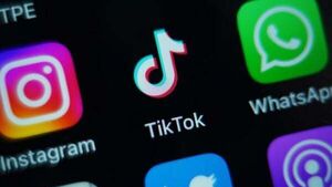 Call for stricter social media regulation as teenage girl dies 'after TikTok challenge' Call for stricter social media regulation as teenage girl dies 'after TikTok challenge'