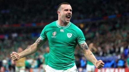 Hugo Keenan excited to line up with ‘X-factor’ wings Mack Hansen and James Lowe