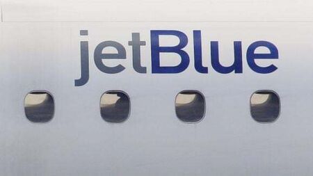 JetBlue to expand transatlantic service with flights to Dublin and Edinburgh