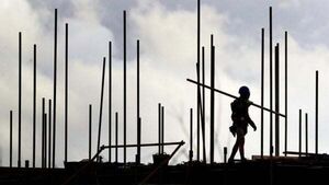 Construction worker who suffered crush injury awarded €195,000