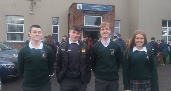 Well done to the senior quiz team who recently represented Elphin Community College admirably in the first round of the GRETB Quiz League in Archbishop McHale College, Tuam. Well done to the senior quiz team who recently represented Elphin Community College admirably in the first round of the GRETB Quiz League in Archbishop McHale College, Tuam.