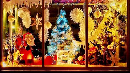 Fallon's Town Talk: Christmas songs in early November prove jarring