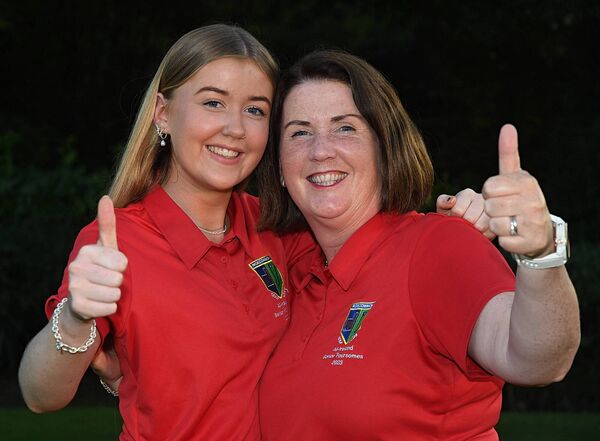 Daughter and mother, Leah and Ruth Lennon, were members of the Roscommon Golf Club ladies' senior foursomes team. 