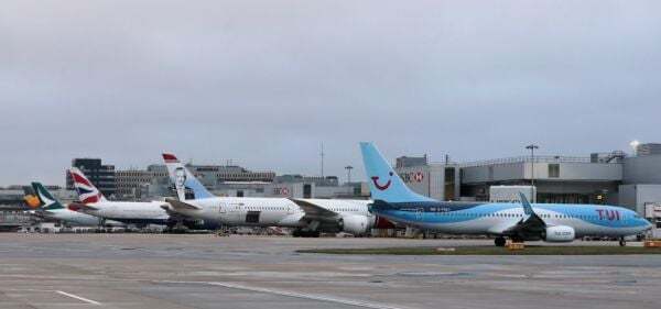 Passengers face hours of delays after Gatwick Airport system outage - Homepage - Vimarsana News