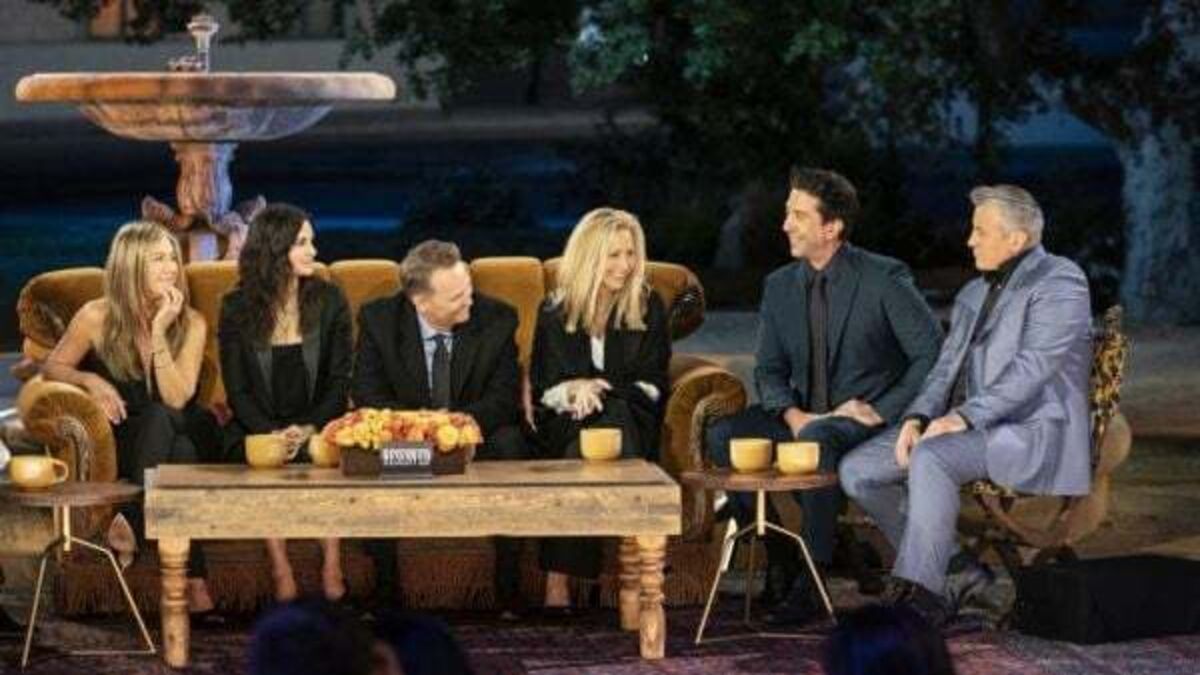 Jennifer Aniston texted Matthew Perry on day of death: He was happy and healthy