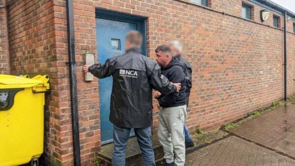 Suspected key Kinahan gangster extradited to UK - Homepage - Vimarsana News