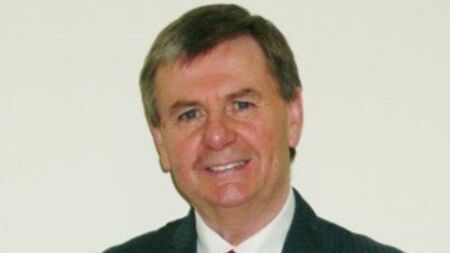 Crosby backs cut in refugee allowance