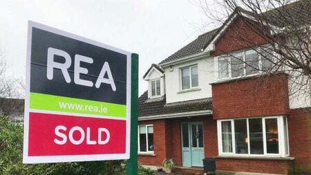 Average house prices to rise by 3% in 2024, survey predicts