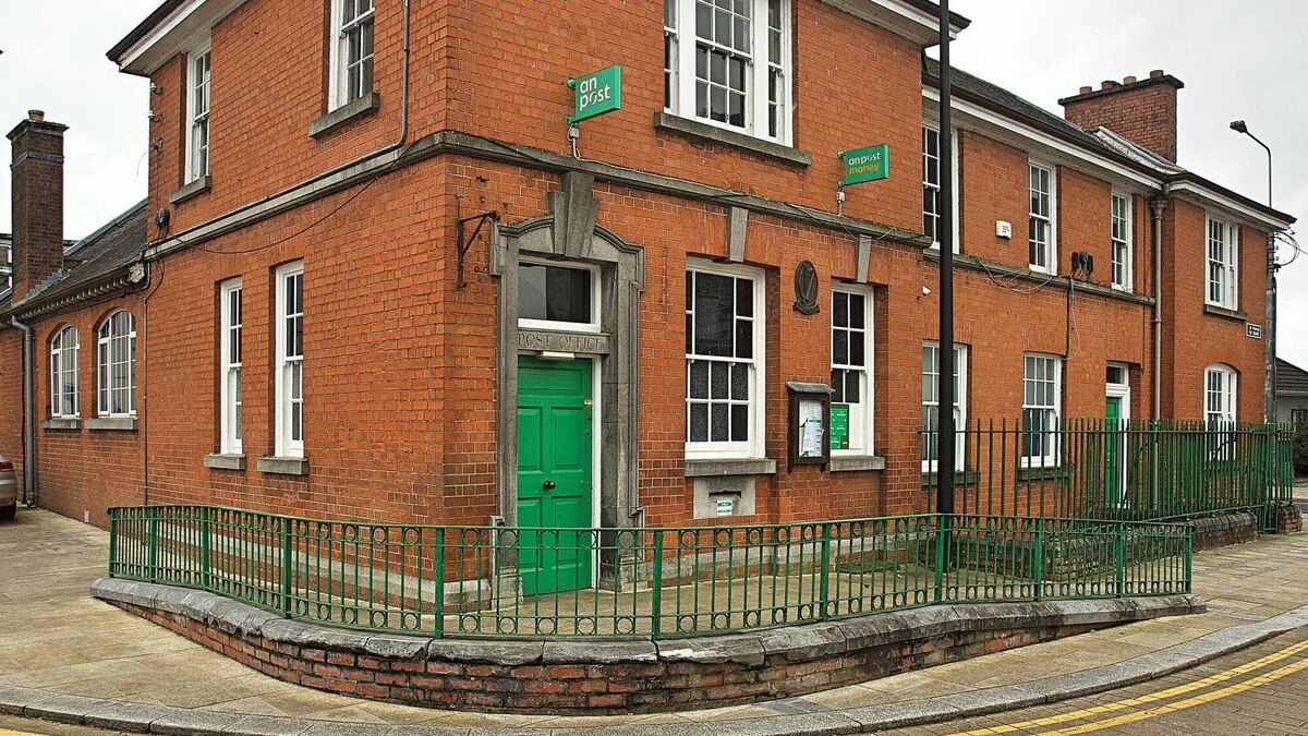 An Post invited to address special council meeting on disputed post office changes 