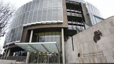 Man who assaulted female taxi driver after refusing to pay his fare avoids jail term