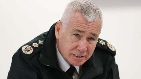 PSNI chief plays down prospect of road-blocking protests for Stormont return