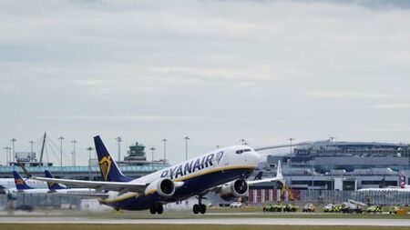 Varadkar backs plans to increase Dublin Airport cap despite Cabinet opposition