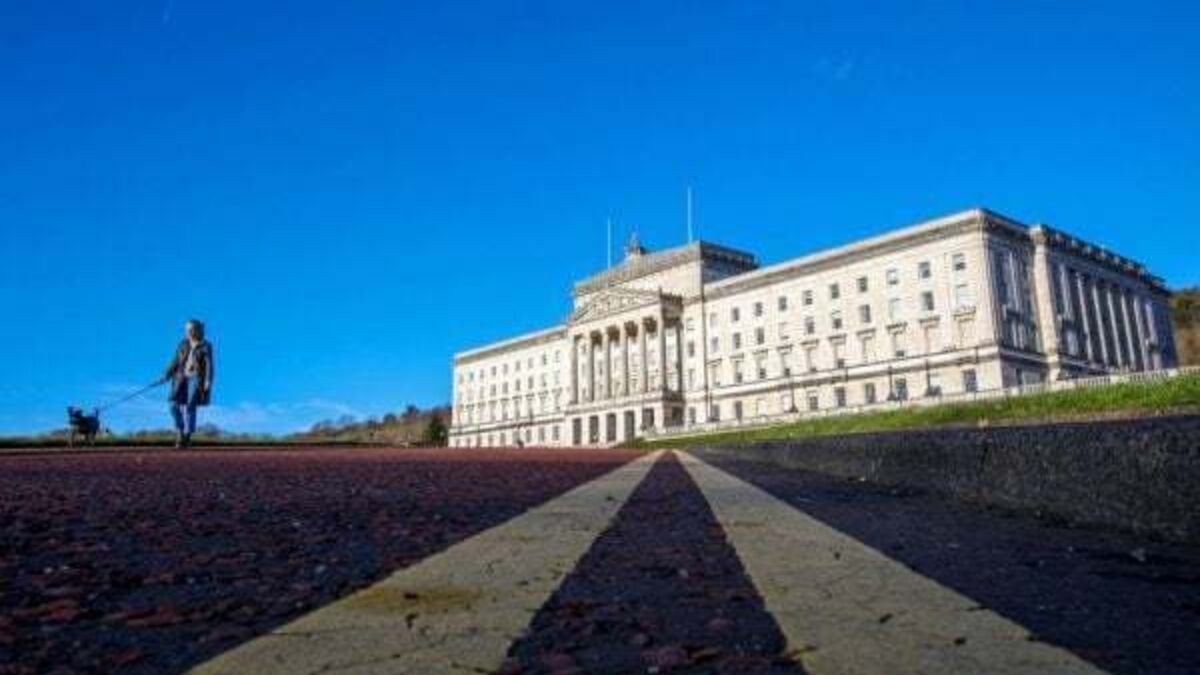 As it happened: Powersharing returns in Northern Ireland as Michelle O'Neil becomes First Minister