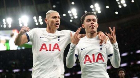 Brennan Johnson sends Spurs fourth after dramatic winner against Brighton