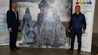 ‘Rock star’ sculptor honoured at monument launch 