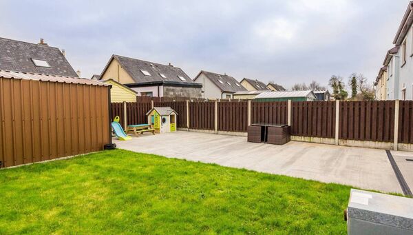 Externally, the property has a private garden, which is fully manicured.