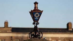 Appeal for witnesses after thieves use pepper spray and steal cash from business