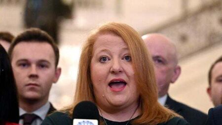 Stormont Justice Minister pledges to progress PSNI pay award