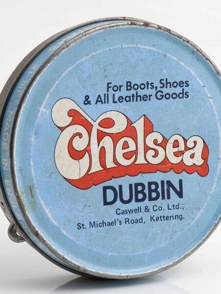 Who lathered Chelsea Dubbin over their football boots so they wouldn't crack or burst?