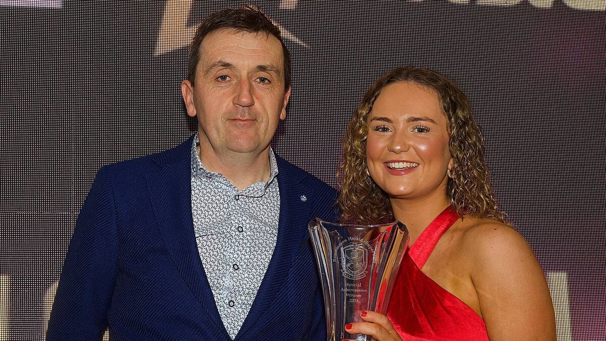 Ladies' footballers close to promotion prize