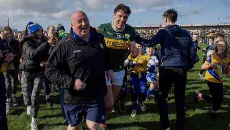 Pic of the week: Kerry star mobbed by young fans at Hyde Park