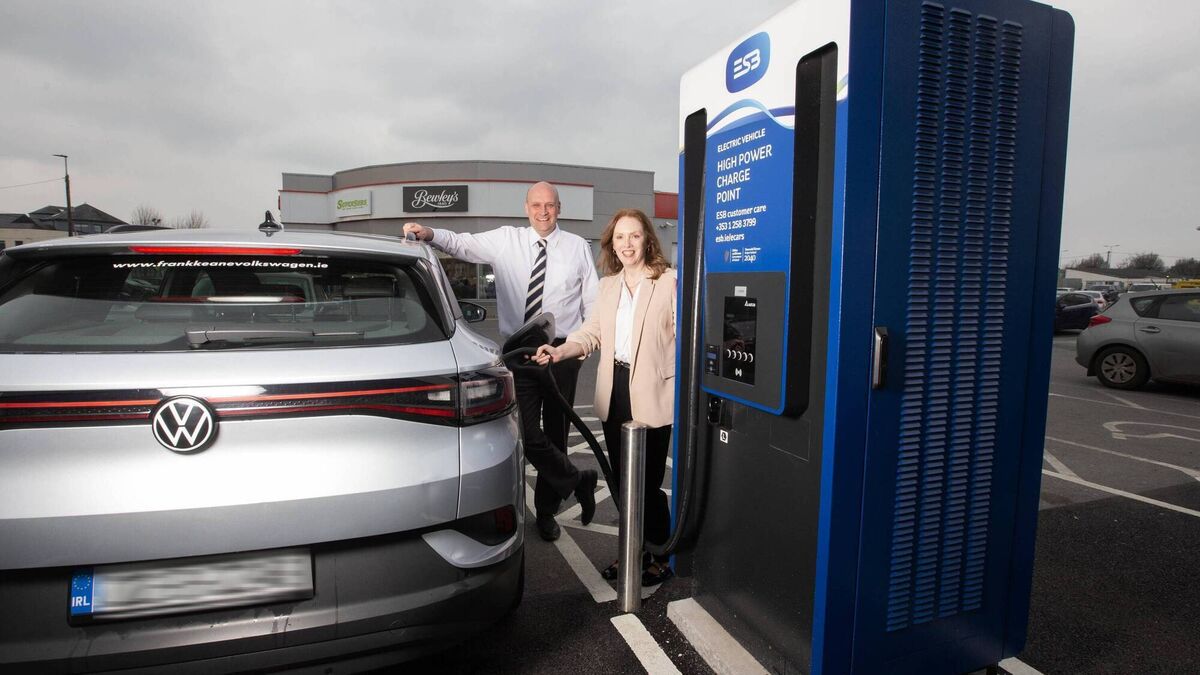 ESB launches High-Powered Charging Hub at Roscommon store