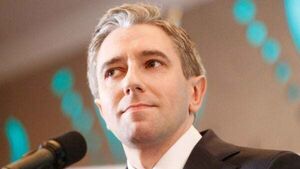 Coaltion Government should serve full term, Harris insists Coaltion Government should serve full term, Harris insists