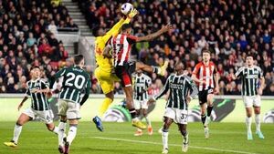 Andre Onana not giving up hope of Man Utd earning Champions league spot Andre Onana not giving up hope of Man Utd earning Champions league spot