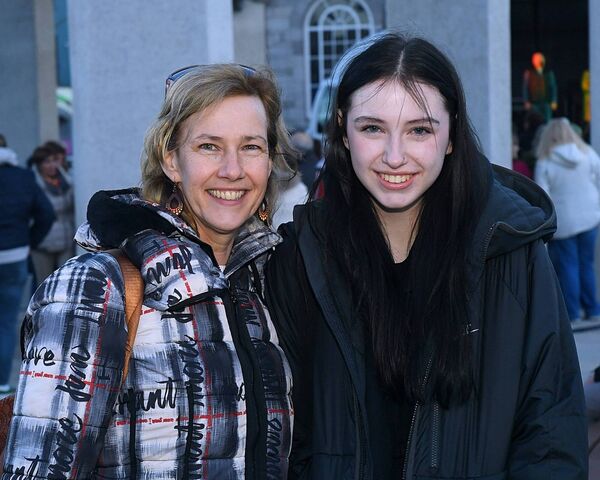 Dee Hickey, Kiltoom, pictured with her niece Kiera Hough at the Roscommon Easter Festival. Pic. Gerard O’Loughlin Dee Hickey, Kiltoom, pictured with her niece Kiera Hough at the Roscommon Easter Festival. Pic. Gerard O’Loughlin