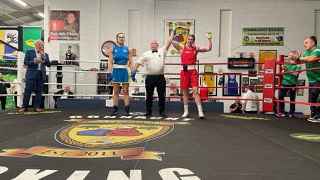 Emotional night at The Hub in Castlerea as O’Rourke sisters take to the ring
