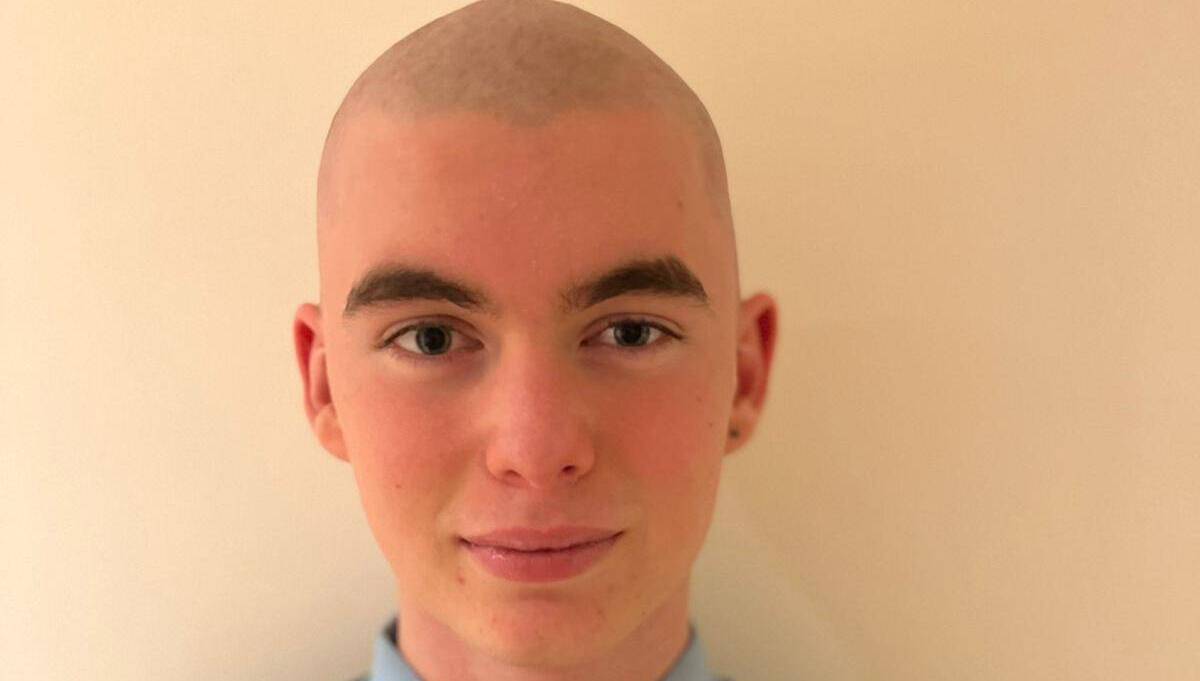 Teenager raises funds for cancer research