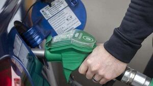 Petrol prices rise while diesel prices drop slightly in last month Petrol prices rise while diesel prices drop slightly in last month