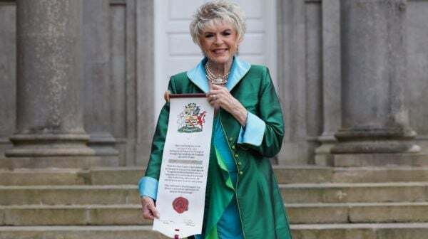 Gloria Hunniford granted freedom of her Co Armagh home borough - Homepage - Vimarsana News