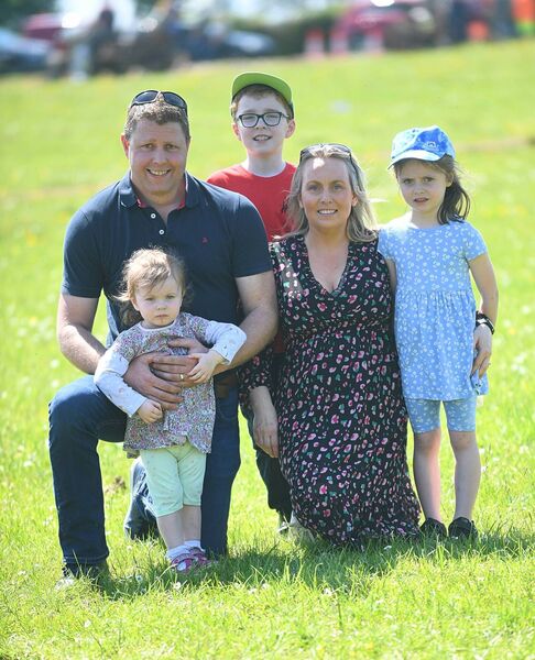 Padraic, Nicola, Donnacha, Caoimhe and Éabha Frayne, Rooskey, pictured at the Roscommon Ploughing Championships in Ballinaheglish. Pic. Gerard O’Loughlin Padraic, Nicola, Donnacha, Caoimhe and Éabha Frayne, Rooskey, pictured at the Roscommon Ploughing Championships in Ballinaheglish. Pic. Gerard O’Loughlin