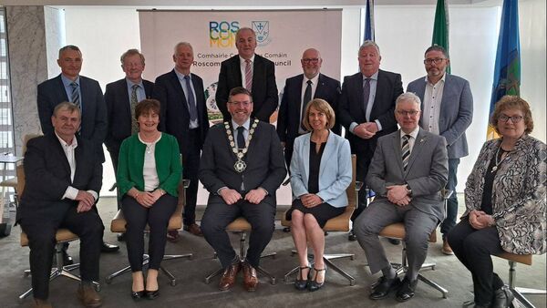Special presentations made to retiring councillors