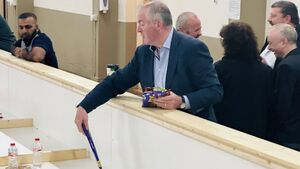 Cummins still keeping them sweet