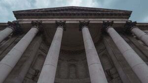 Couple avoid jail for contempt after agreeing to comply with order to vacate apartment