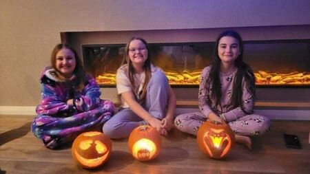 Grieving Donegal father scammed out of €600 for Taylor Swift tickets