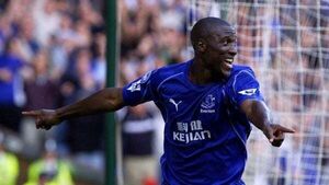 Former Arsenal and Everton striker Kevin Campbell dies aged 54 Former Arsenal and Everton striker Kevin Campbell dies aged 54