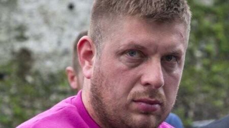 Man with no history of violence strangled fiancée to death in psychotic episode, psychiatrist tells trial