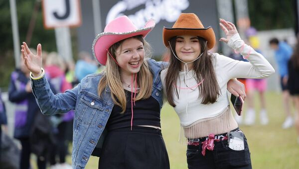 Anna Paszkiewicz and Tara Mc Gurren from Carrigallen, County Leitrim enjoying a volunteer-led Foróige Amplified music festival held at Knockmore GAA grounds. Pic. Conor McCabe Photography