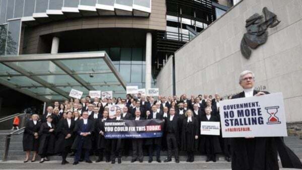 Government urged to engage with criminal law barristers as fresh protests held