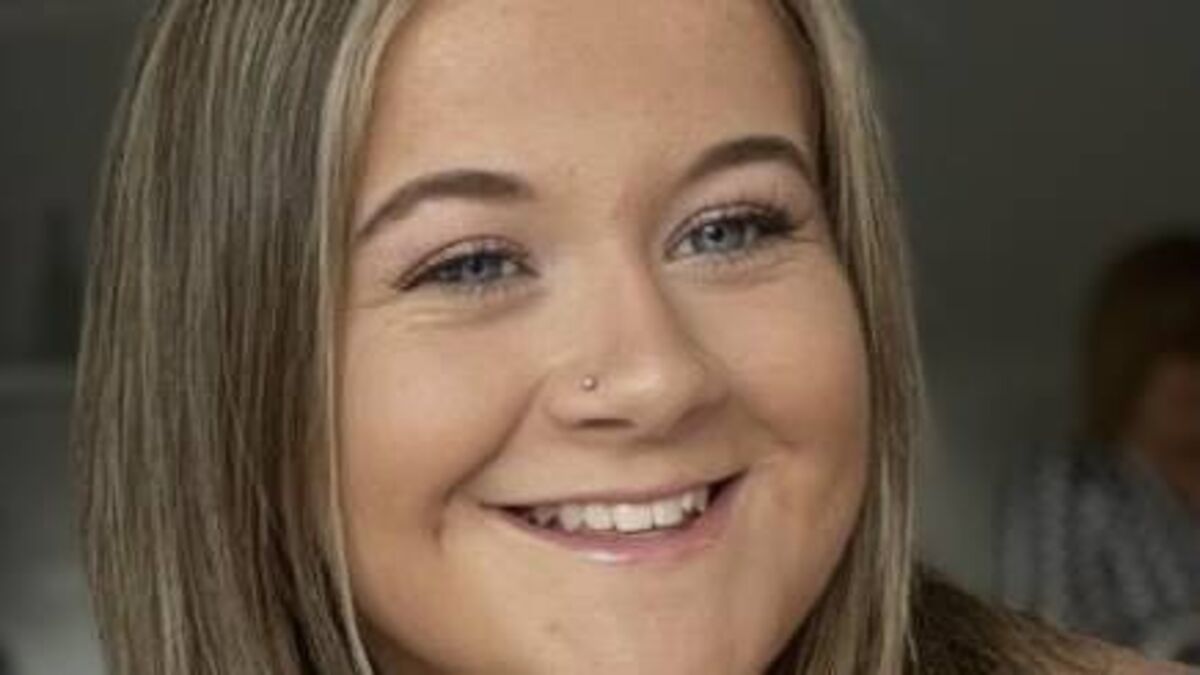 Meet the Roses - stage set for Rose of Castlerea selection night