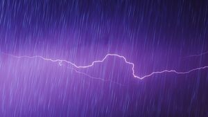Lightning knocks out power to hundreds of homes across County Roscommon 
