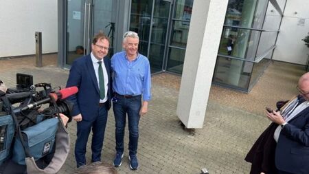 Minister tells tourists visiting Dublin to consider Shannon Airport