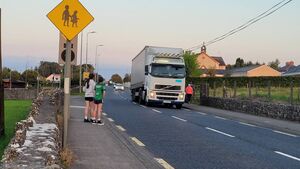 Anger in County Roscommon village over lack of pedestrian crossing
