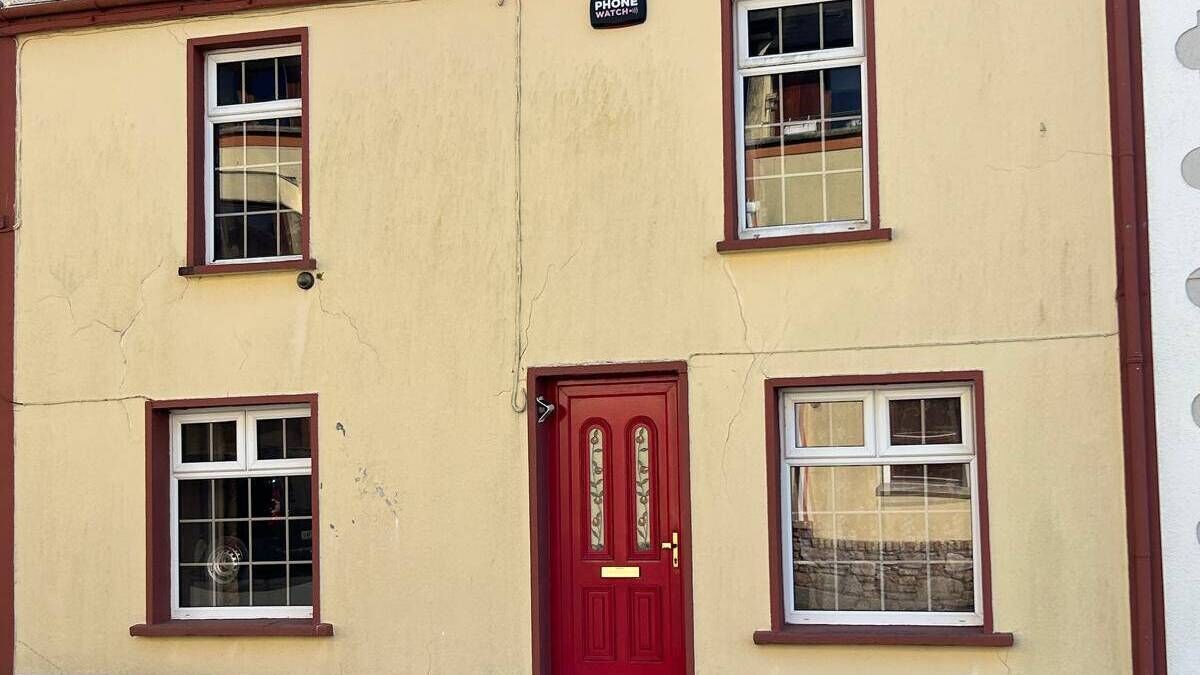 Ballagh townhouse is in great location