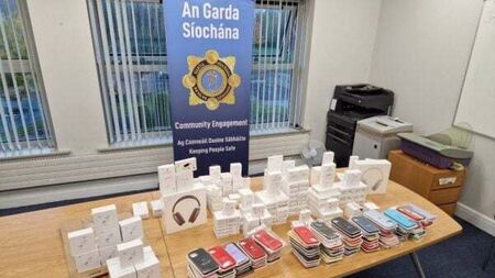 Gardaí seize fake Apple products worth €160,000